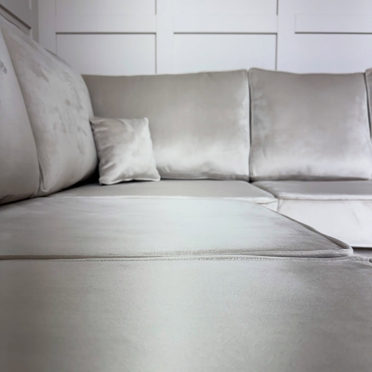 Layla Corner Sofa – Velvet Sofa in Multiple Colours