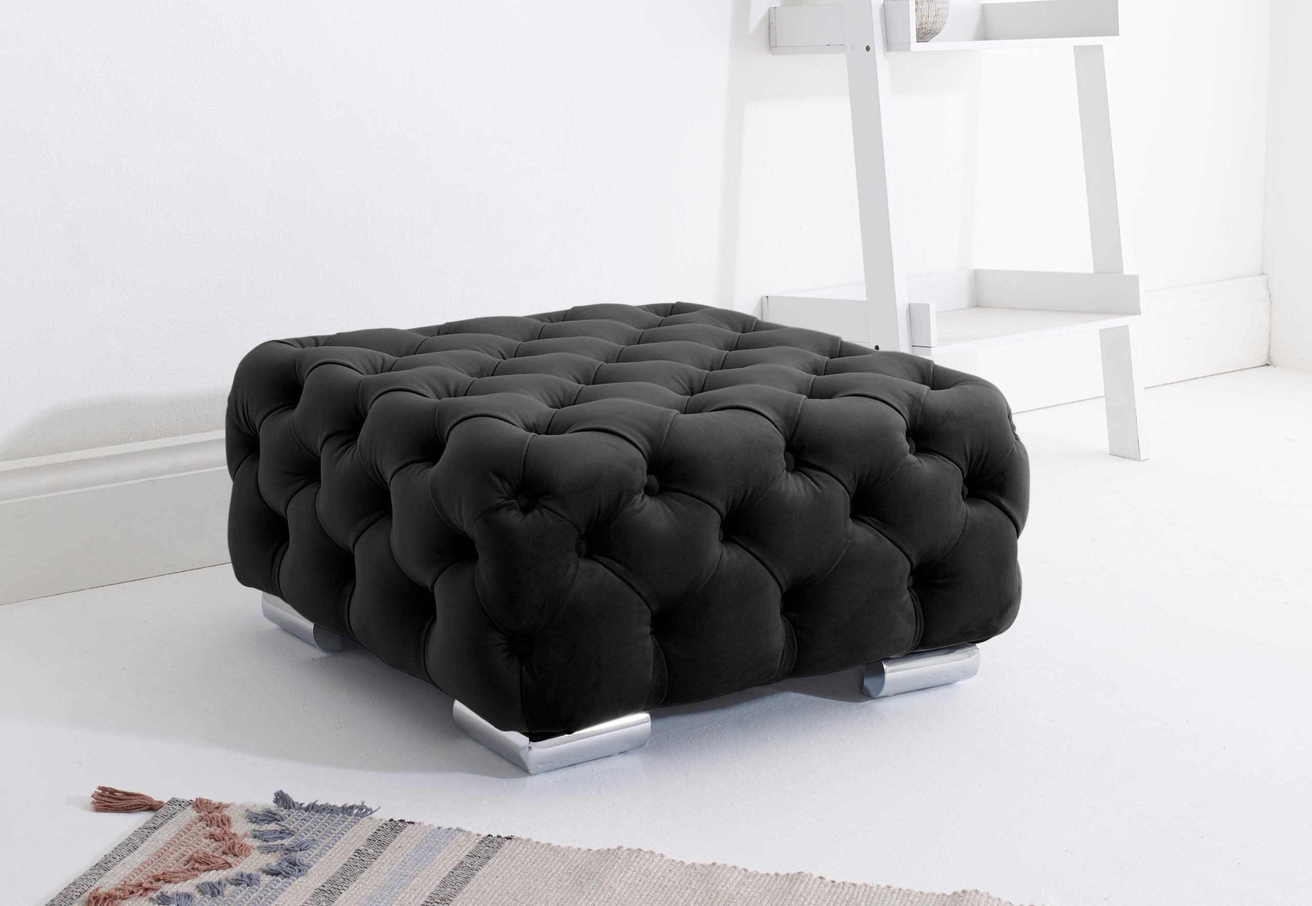 Malibu Corner Fullback - 2c2 + Extra Cushions